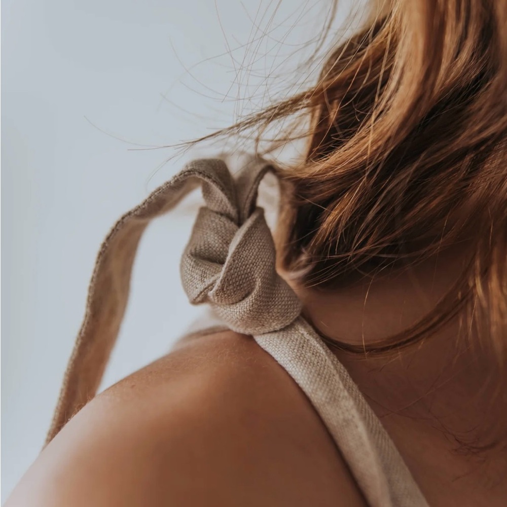 Cedar & Vine Linen Romper - Picture 8 of 8